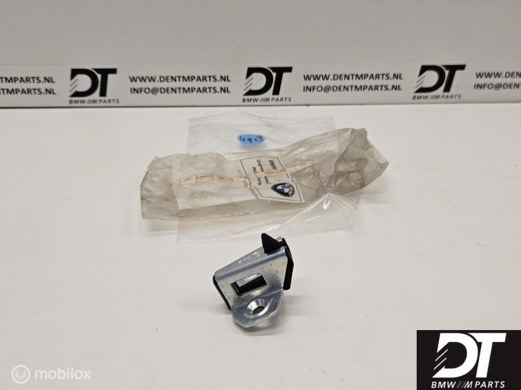 Latch Striker BMW E34 E32 51211969995 51219061772, Nieuw, Ophalen of Verzenden