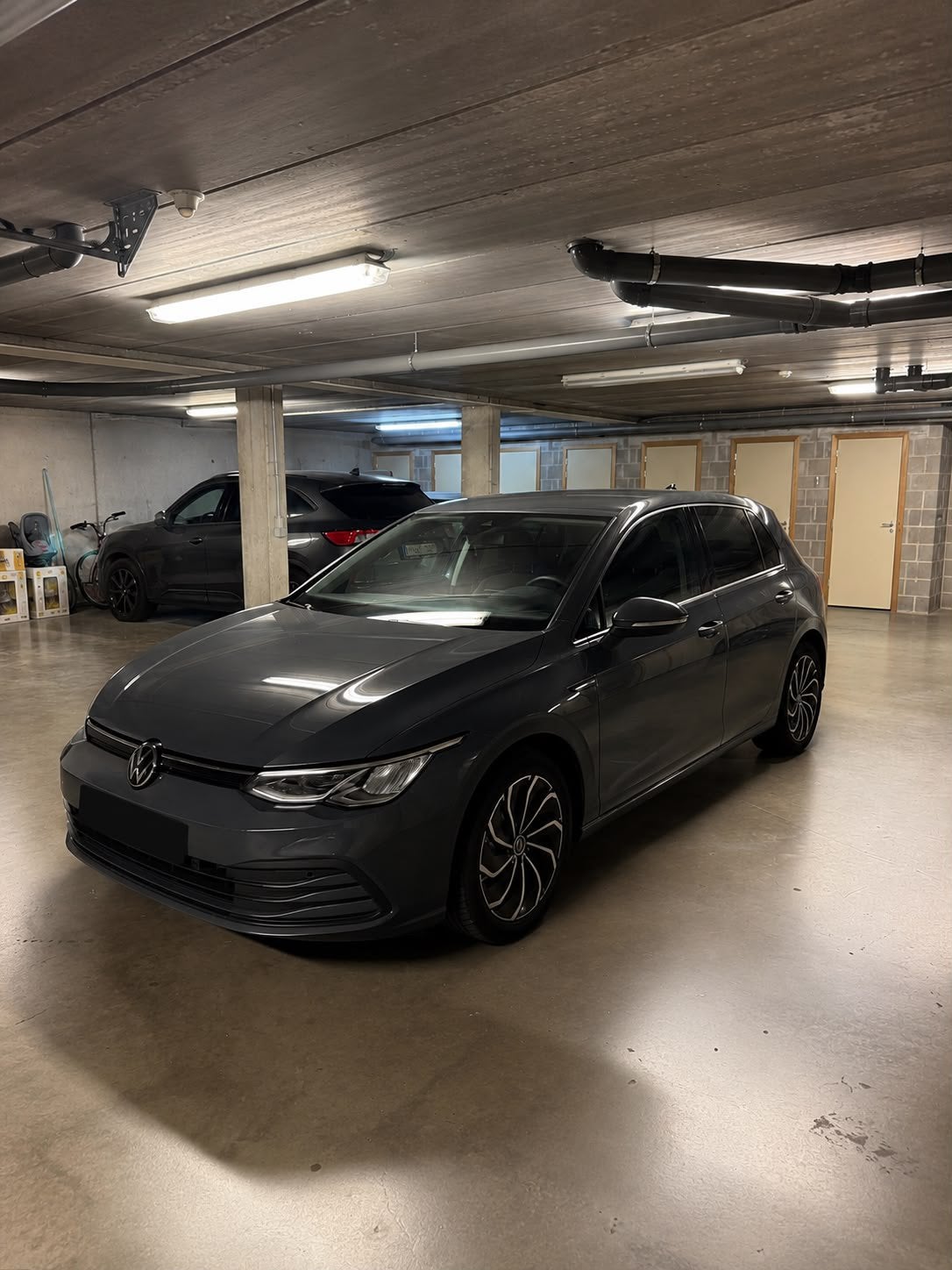 VOLKSWAGEN GOLF 1.0 eTSI Life, Argent ou Gris, Achat, Euro 6, Entreprise