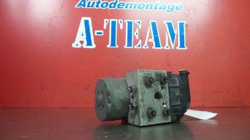BLOC ABS (FREINS ANTI-BLOCAGE) Citroën Xsara Break (N2), Robert Bosch AG, Citroën, Utilisé, Robert-Bosch-Allee 1
74232  Abstatt, DE