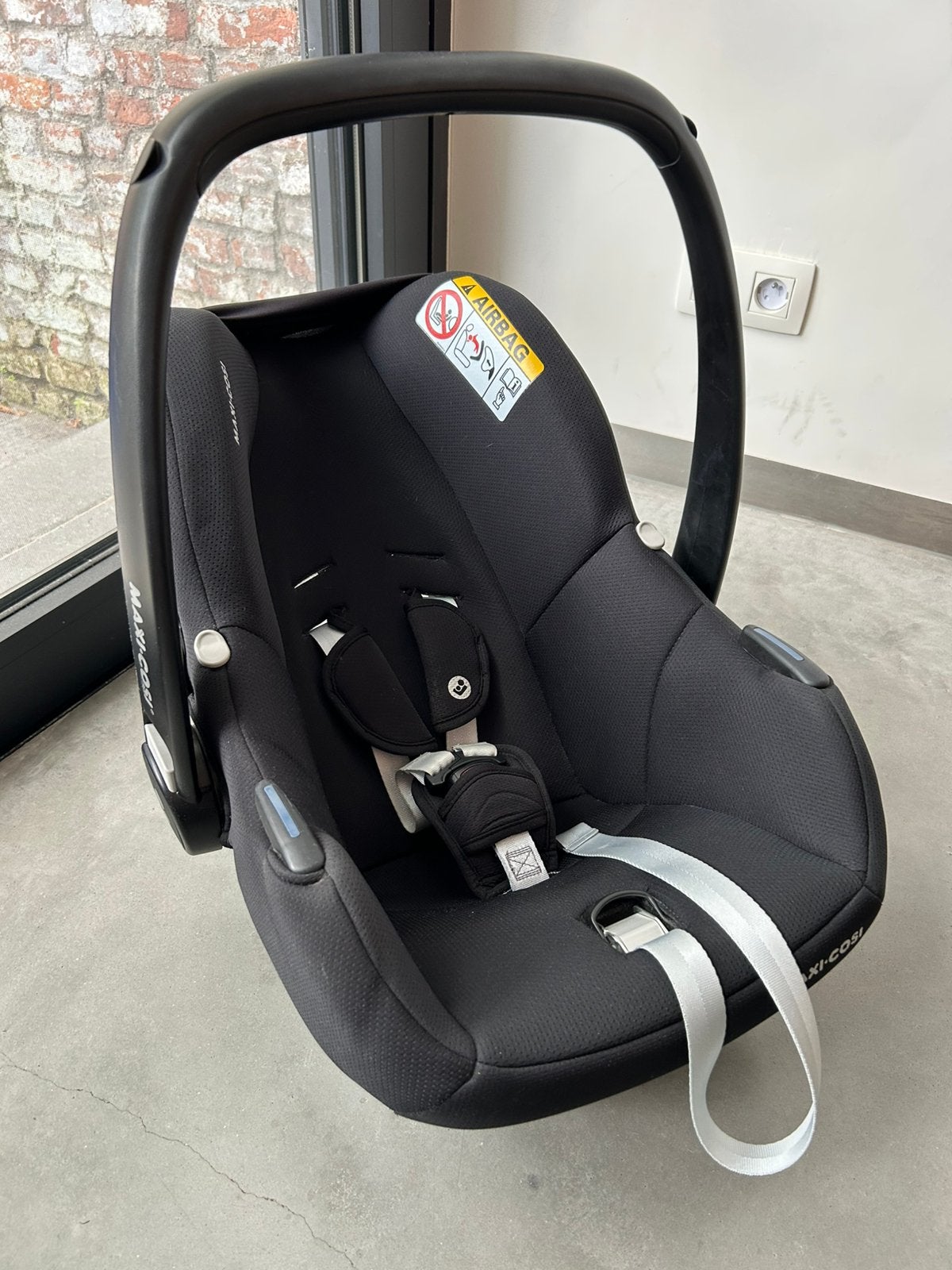Maxi-Cosi Cabriofix i-Size, Ophalen, Autogordel of Isofix, Zo goed als nieuw, 0 t/m 13 kg