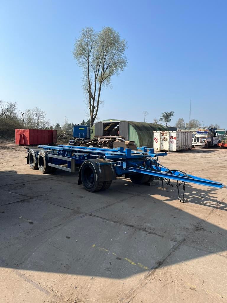 Container aanhangwagen, Ophalen