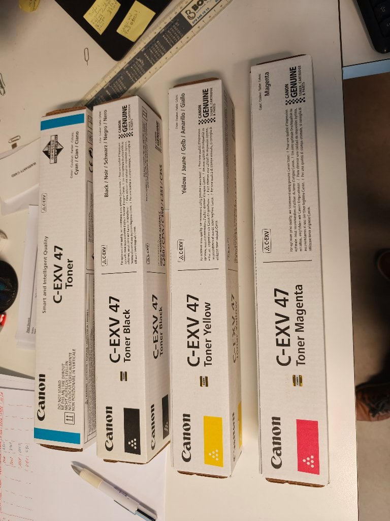 Cartouches de toner Canon C-EXV 47 (originales), Enlèvement, Comme neuf, Toner, Canon