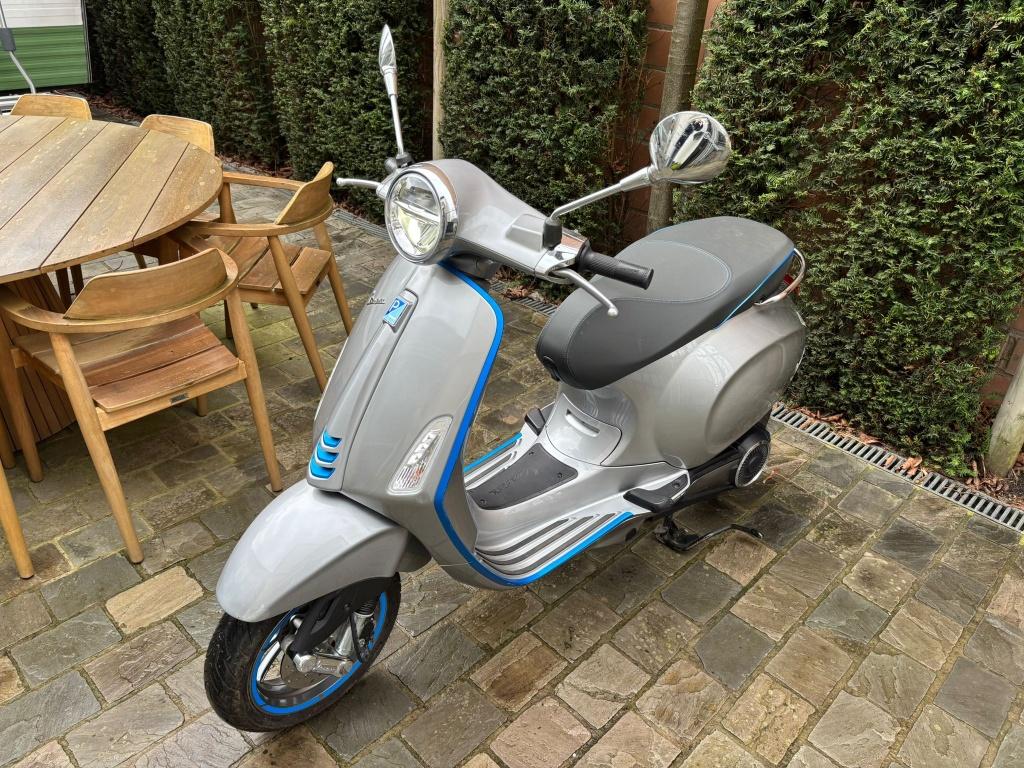 Vespa Elettrica Blue Line, Fietsen en Brommers, Ophalen, Overige modellen, Elektrisch, Klasse B (45 km/u)