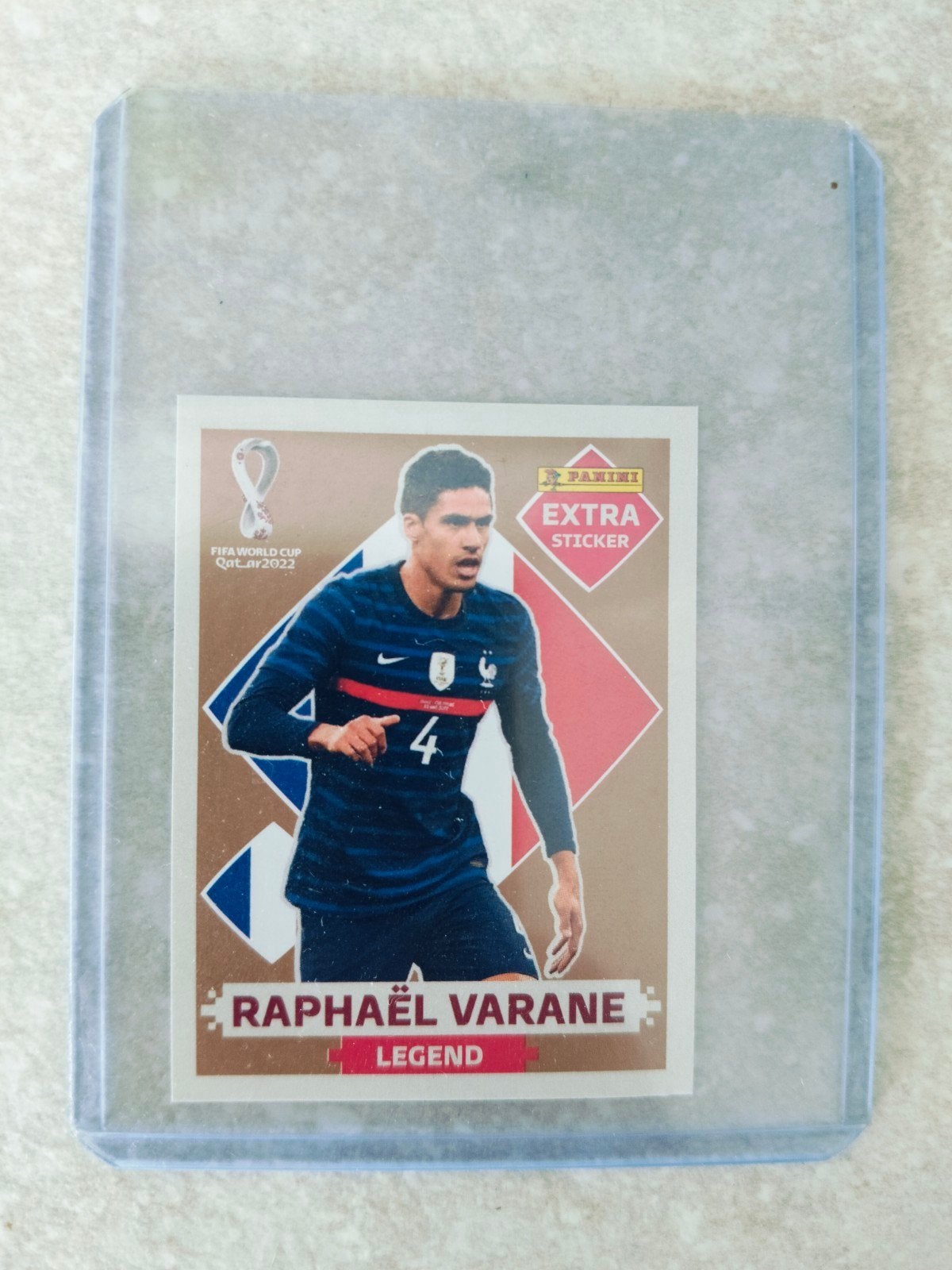 Panini extra sticker Raphael Varane brons, Hobby en Vrije tijd, Stickers en Plaatjes, Ophalen of Verzenden, Sticker