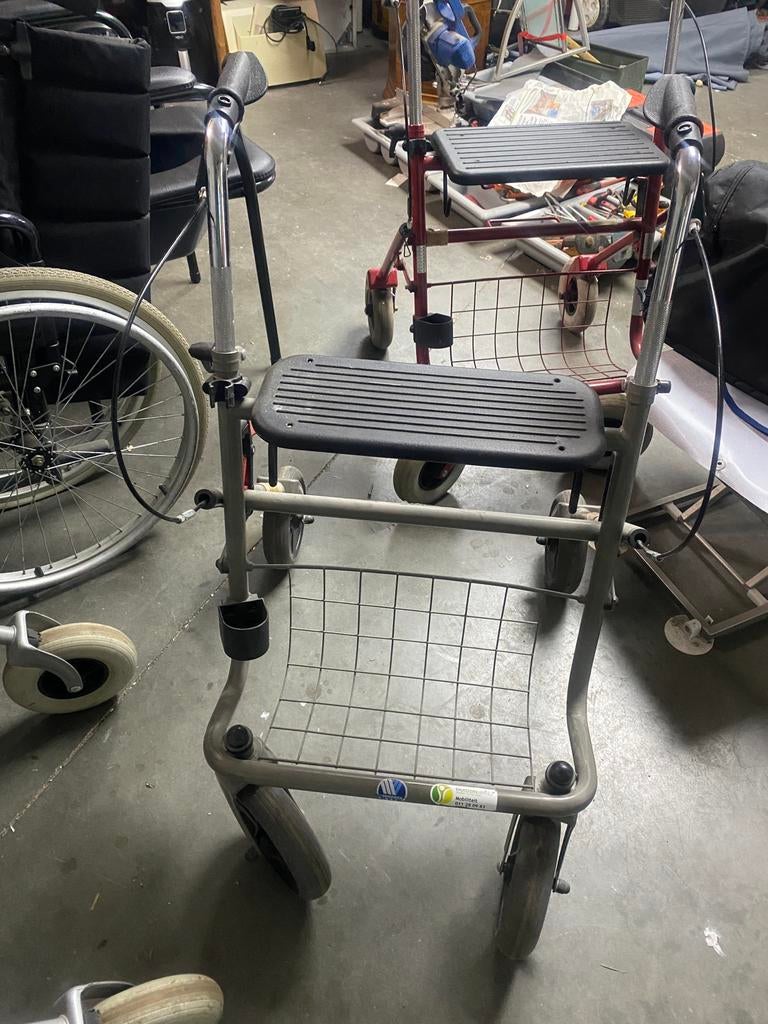 Vermeiren rollator met grote wielen, Ophalen, Opvouwbaar, Zo goed als nieuw