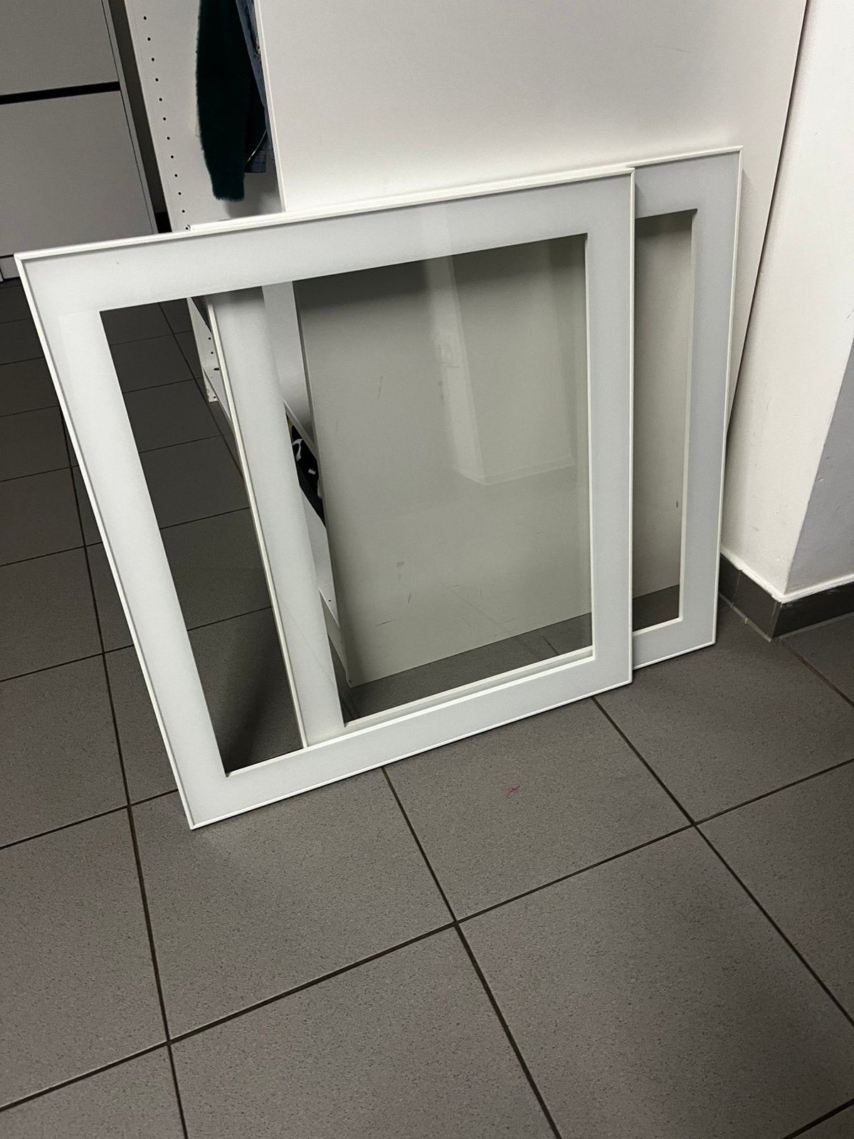 IKEA BESTÅ GLASSVIK vitrinedeur, Ophalen, Zo goed als nieuw