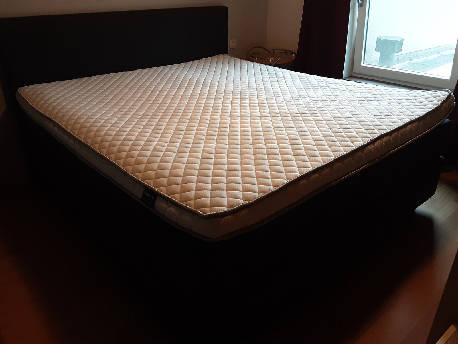 boxspring Swiss  Sense, Gris, Comme neuf, Enlèvement, 180 cm