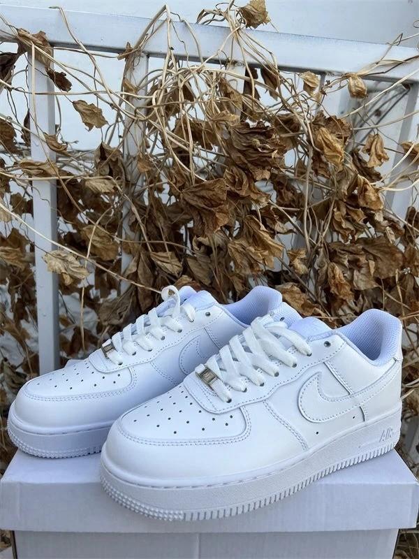 Nike Air Force 1 Wit Maat 44.5, Kleding | Heren, Schoenen, Verzenden, Wit, Nike, Nieuw