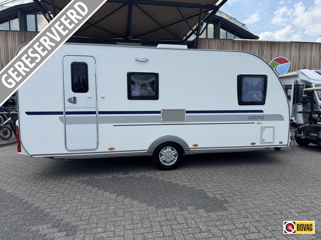 Adria Adora 493 TK, Caravanes & Camping, Caravanes, Jusqu'à 4, Lit dans la longueur, 4 à 5 mètres, Poêle