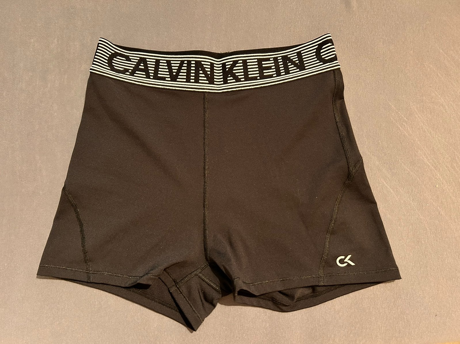 Calvin klein short, Kleding | Dames, Sportkleding, Zwart, Nieuw, Ophalen of Verzenden, Fitness of Aerobics