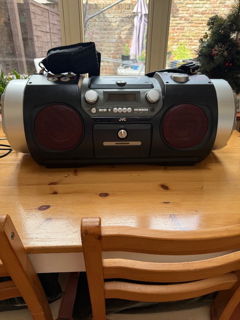 JVC BOOMBLASTER RV DP200, Enlèvement