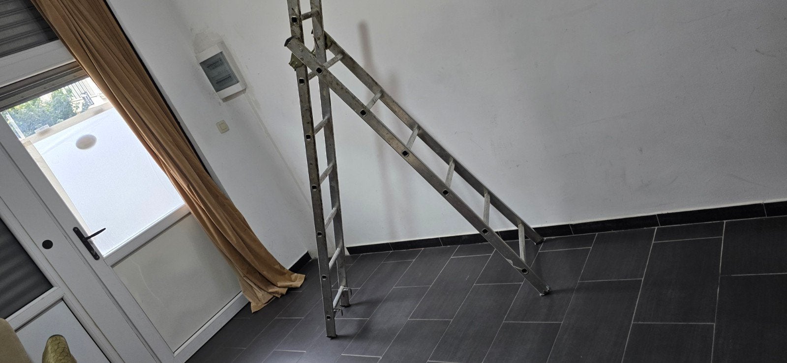 échelle en aluminium double système 2x2m coulissante de haut, Enlèvement ou Envoi, Échelle