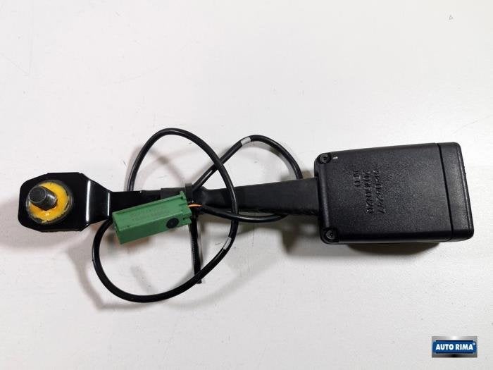 Insertion ceinture de sécurité avant gauche d'un Volvo V40, -, 3 mois de garantie, -, -