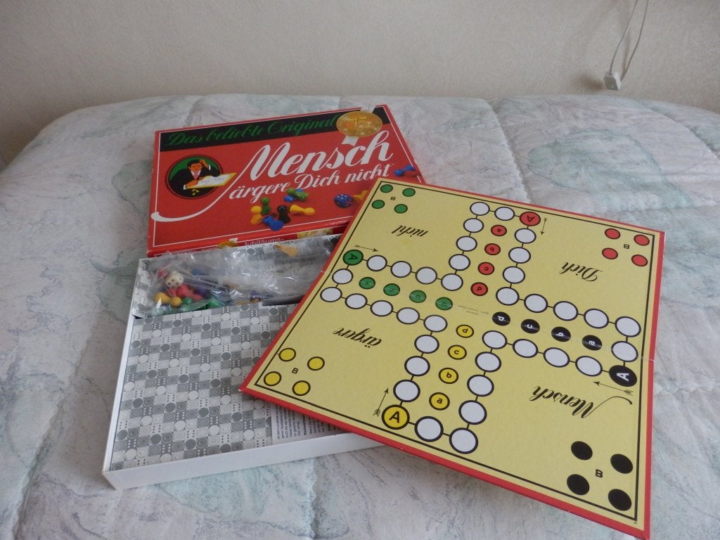 gezelschapsspel Mens erger je niet, Hobby en Vrije tijd, Gezelschapsspellen | Bordspellen, Een of twee spelers, Ophalen, Zo goed als nieuw
