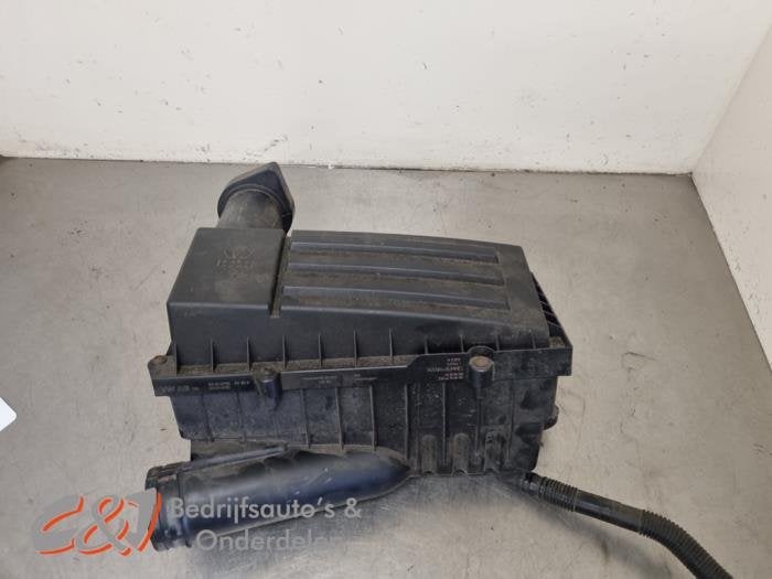 Boîtier filtre à air d'un Volkswagen Caddy, Volkswagen, -, 3 mois de garantie, Utilisé
