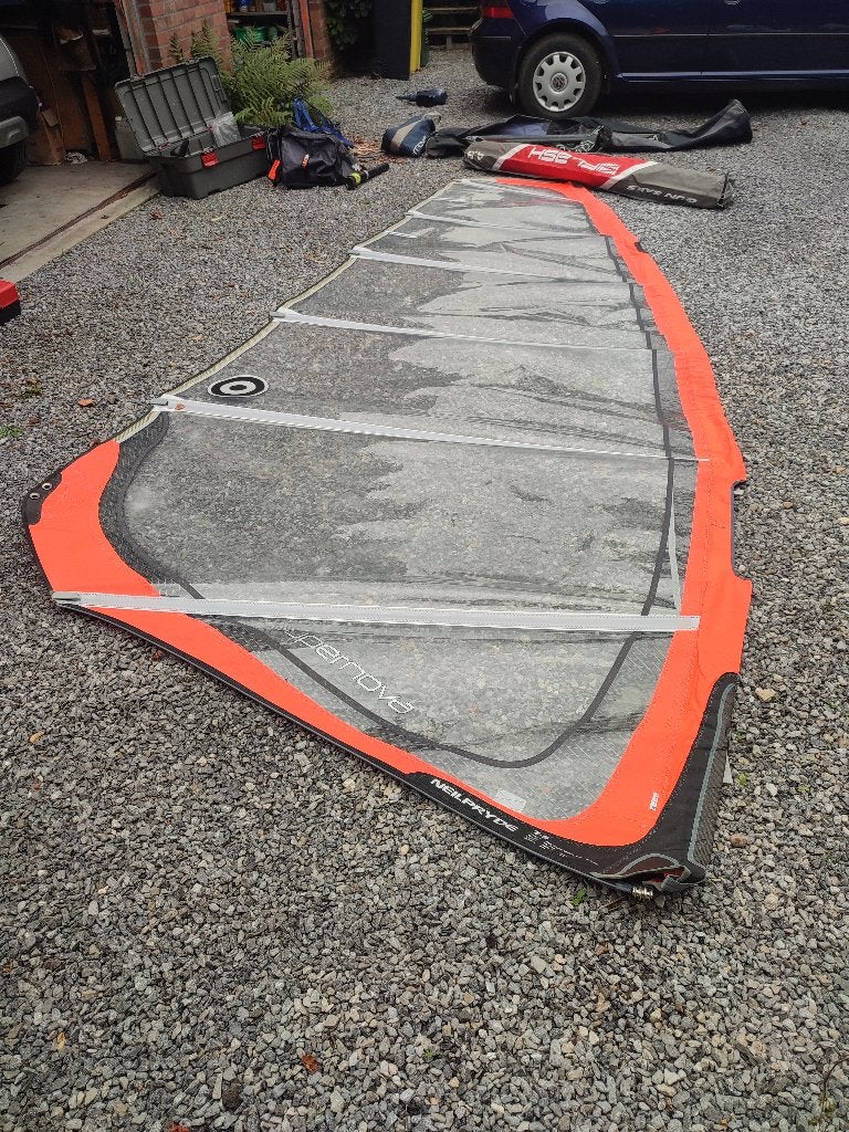 Voile Neil Pryde Supernova 7.5   100€, Ophalen, Gebruikt, 6.5 m² tot 8 m², Neilpryde
