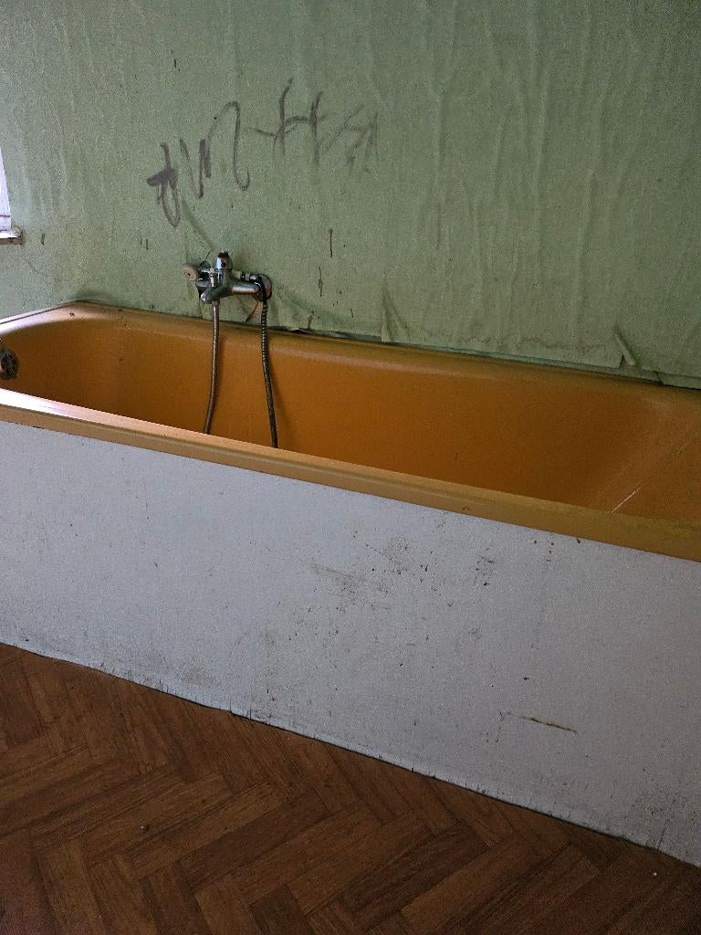 Lavabo et baignoire, Enlèvement, Utilisé, Baignoire