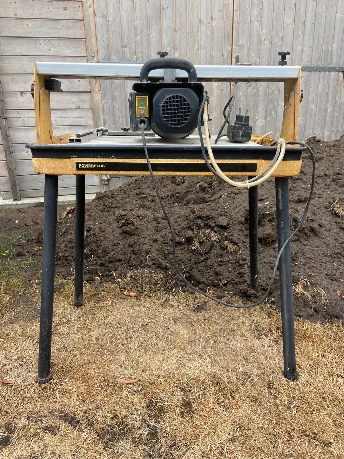 Tegelsnijmachine Power Tools, Doe-het-zelf en Bouw, Ophalen, Gebruikt