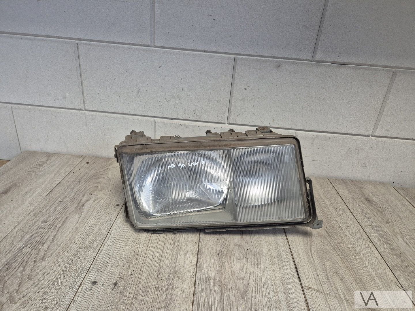 Mercedes 190 W201 1983 - 1993 koplamp rechts 1305620535 €100, Gebruikt, -, Ophalen of Verzenden, -