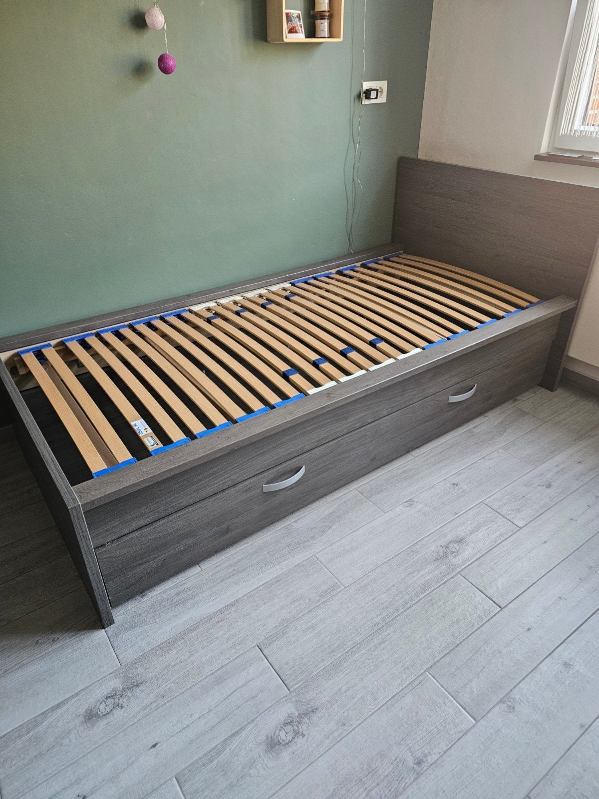lit deux étages 200/90 + sommier a lattes, 90 cm, Gris, Enlèvement, Utilisé