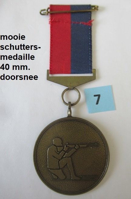 losse schietsport medaille geweerschieten, 40 mm., Postzegels en Munten, Penningen en Medailles, Overige materialen, Ophalen of Verzenden