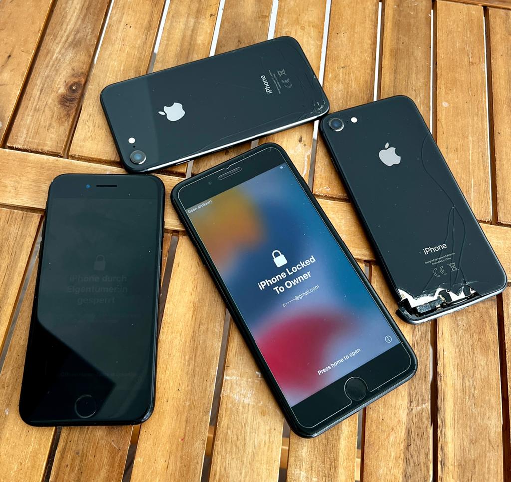 4 iphone voor onderdelen, Ophalen, Zo goed als nieuw