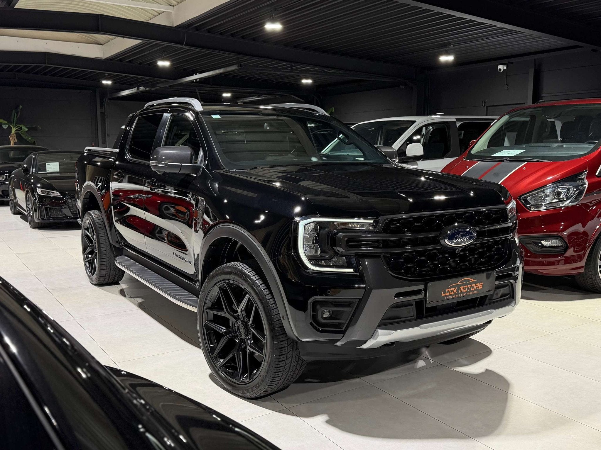 Ford Ranger 2.0 EcoBlue e-4WD Wildtrak 205cv BLACK EDITION N, Auto's, Automaat, 4 deurs, Gebruikt, Zwart