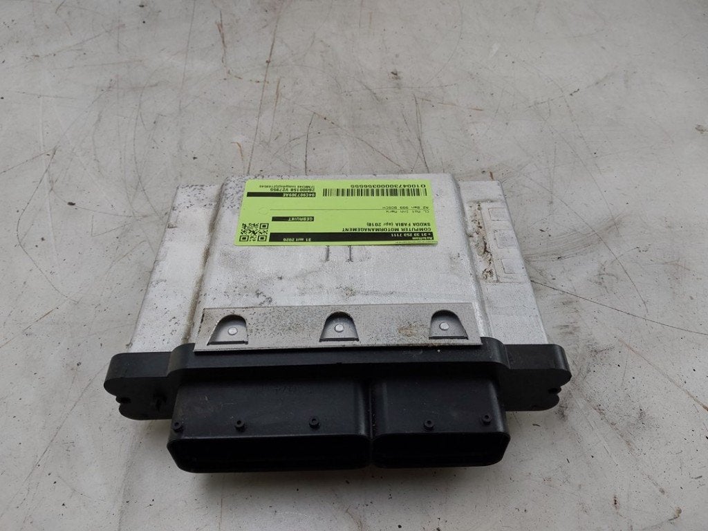 COMPUTER MOTOR Skoda Fabia III Combi (NJ5) (01-2014/12-2022), Robert Bosch AG, Gebruikt, Skoda, Robert-Bosch-Allee 1
74232  Abstatt, DE
