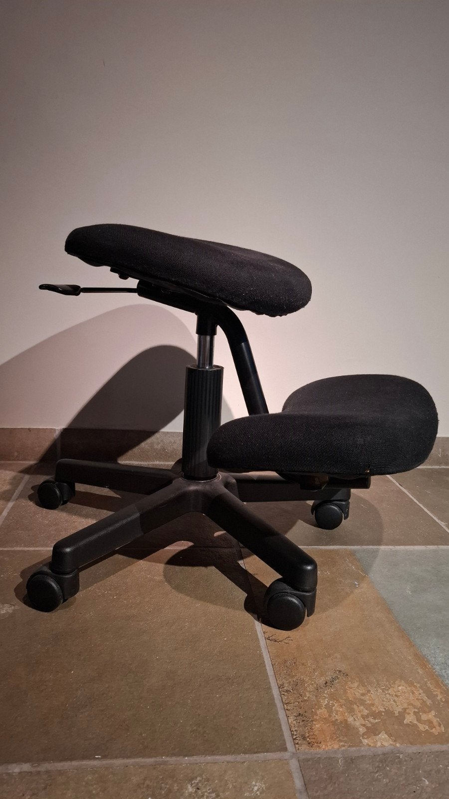Ergonomische bureaustoel / kniestoel, Ophalen, Ergonomisch, Zwart, Bureaustoel