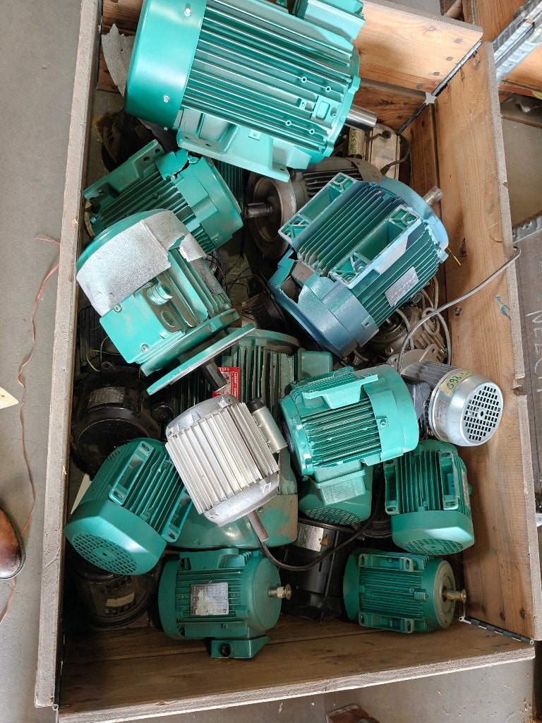 elektromotoren 127stuks - gebruikte en nieuwe, Bricolage & Construction, Moteurs, Enlèvement, Comme neuf, Moteur électrique, 1800 tpm ou plus