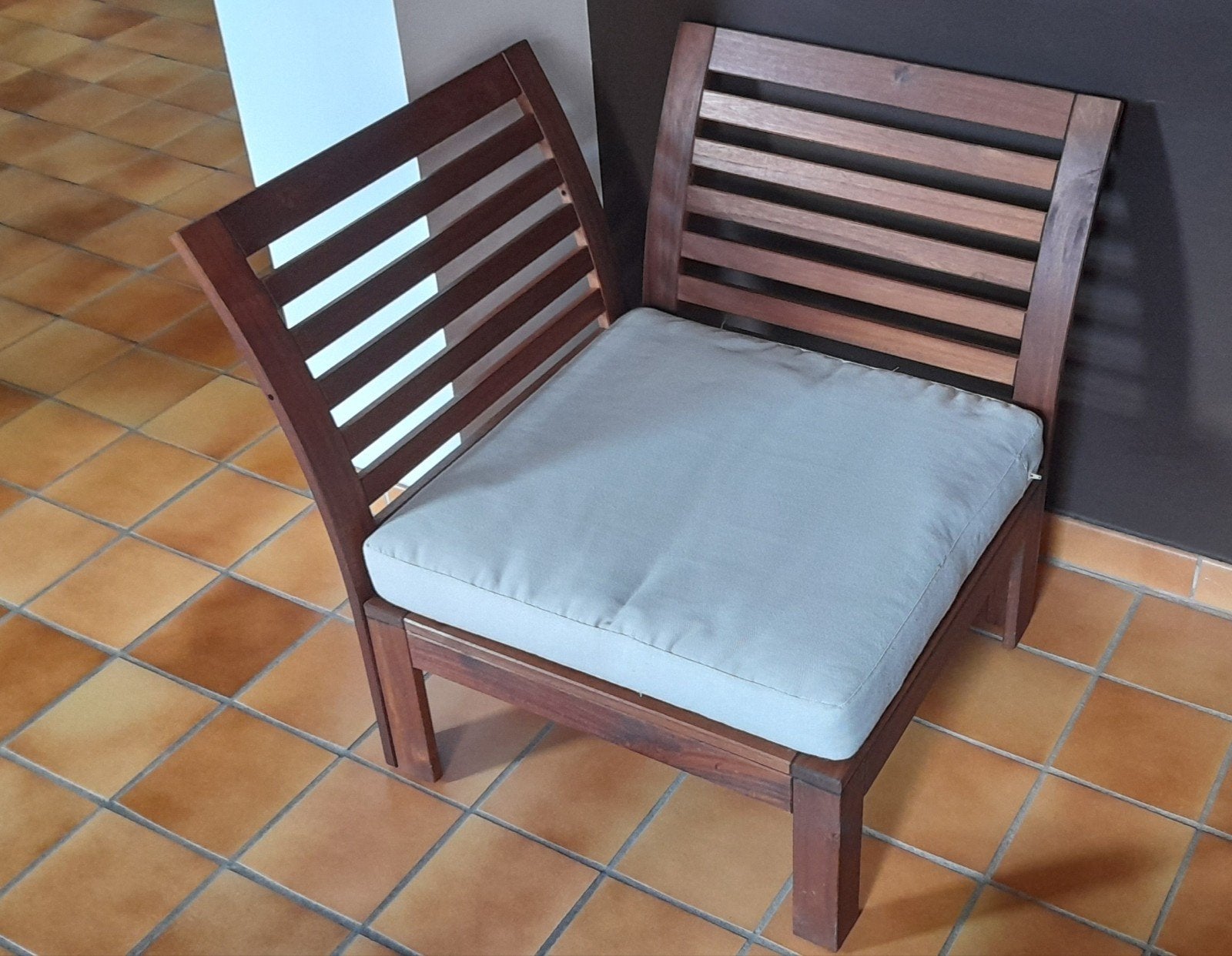 fauteuil Ikea, Enlèvement