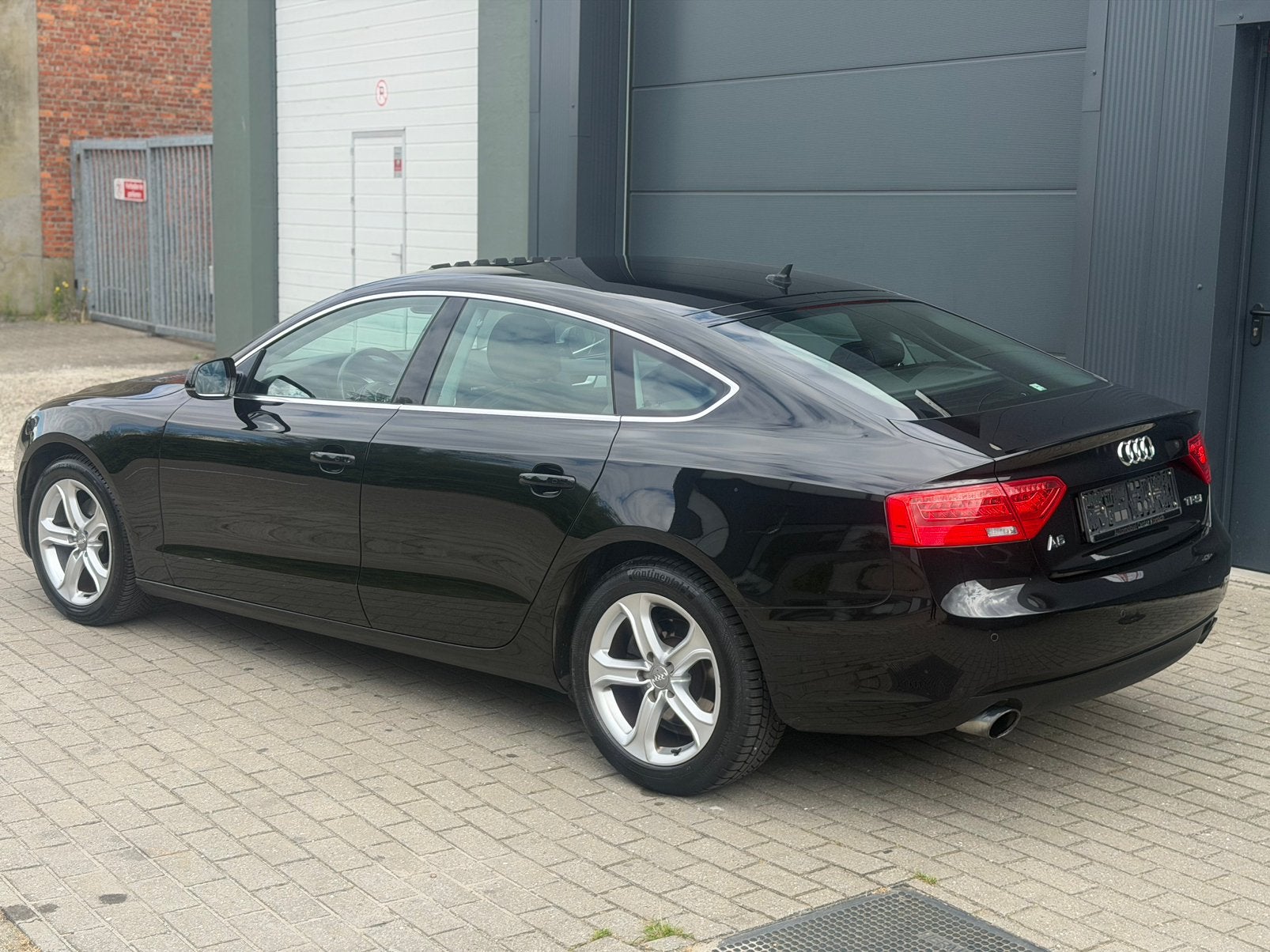AUDI A5 1.8i AUTOMAAT  AIRCO LEER OPEN DAK EURO6B FULL, Auto's, Audi, Testrit aan huis, 4 cilinders, 2000 kg, Zwart