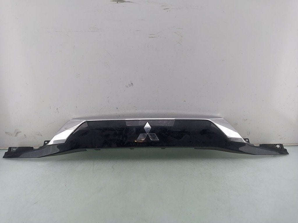 GARNITURE Mitsubishi Outlander (GF / GG) (|5817A265|), Dhr. J. Ham, Administratie@autoham.nl, Utilisé, Mitsubishi