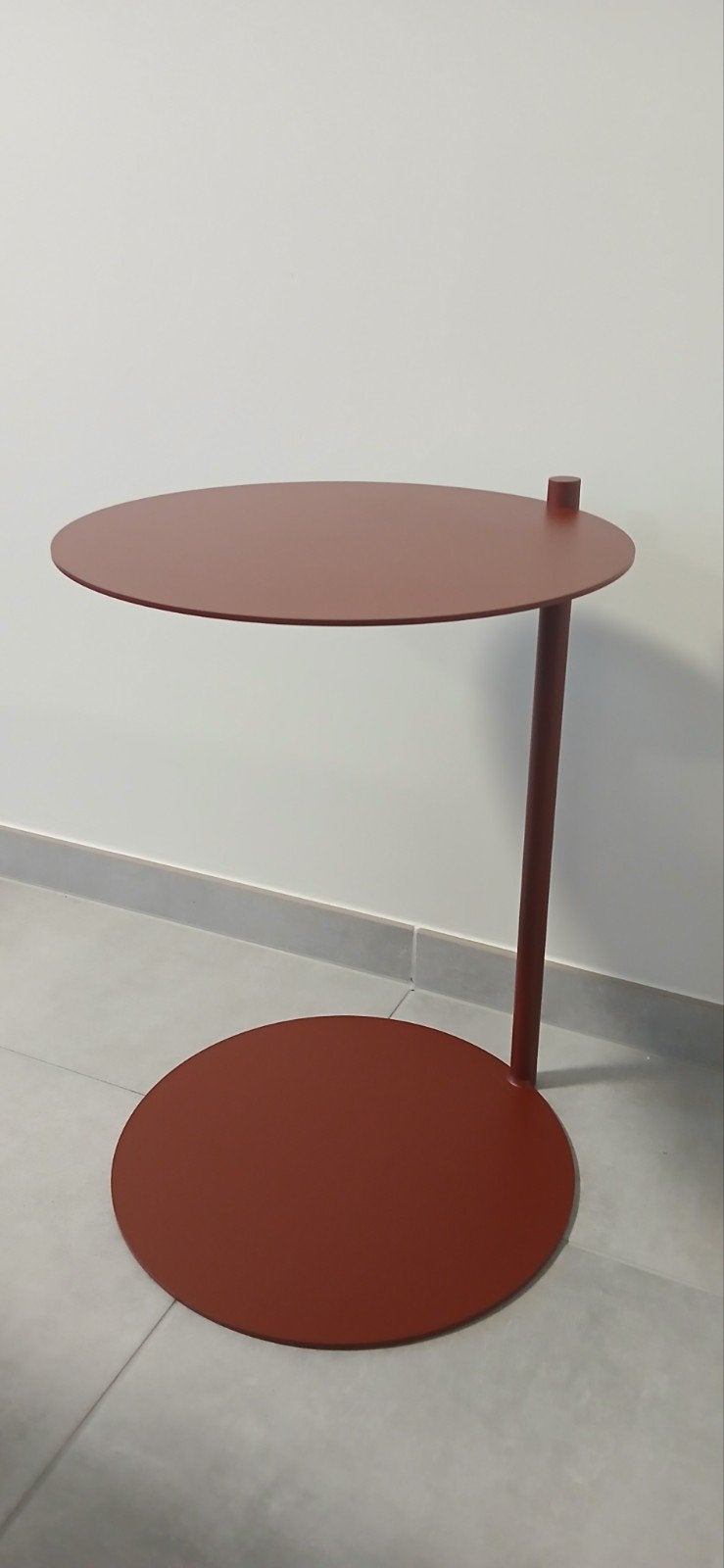 noo.ma Ande Side Table

Auburn red, Minder dan 55 cm, Metaal of Aluminium, Rond, Zo goed als nieuw