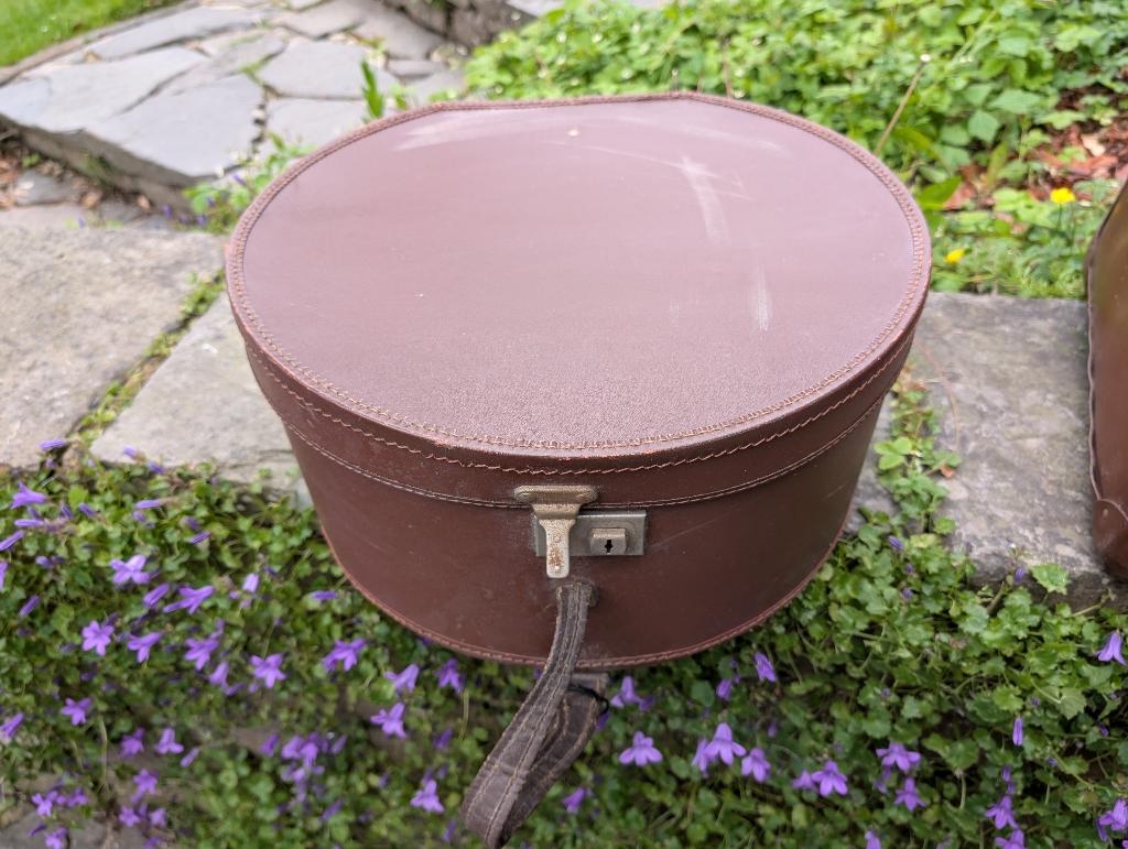 LOT DE 4 VALISES/COFFRES VINTAGE POUR DECO, Enlèvement, Utilisé, Autres matériaux
