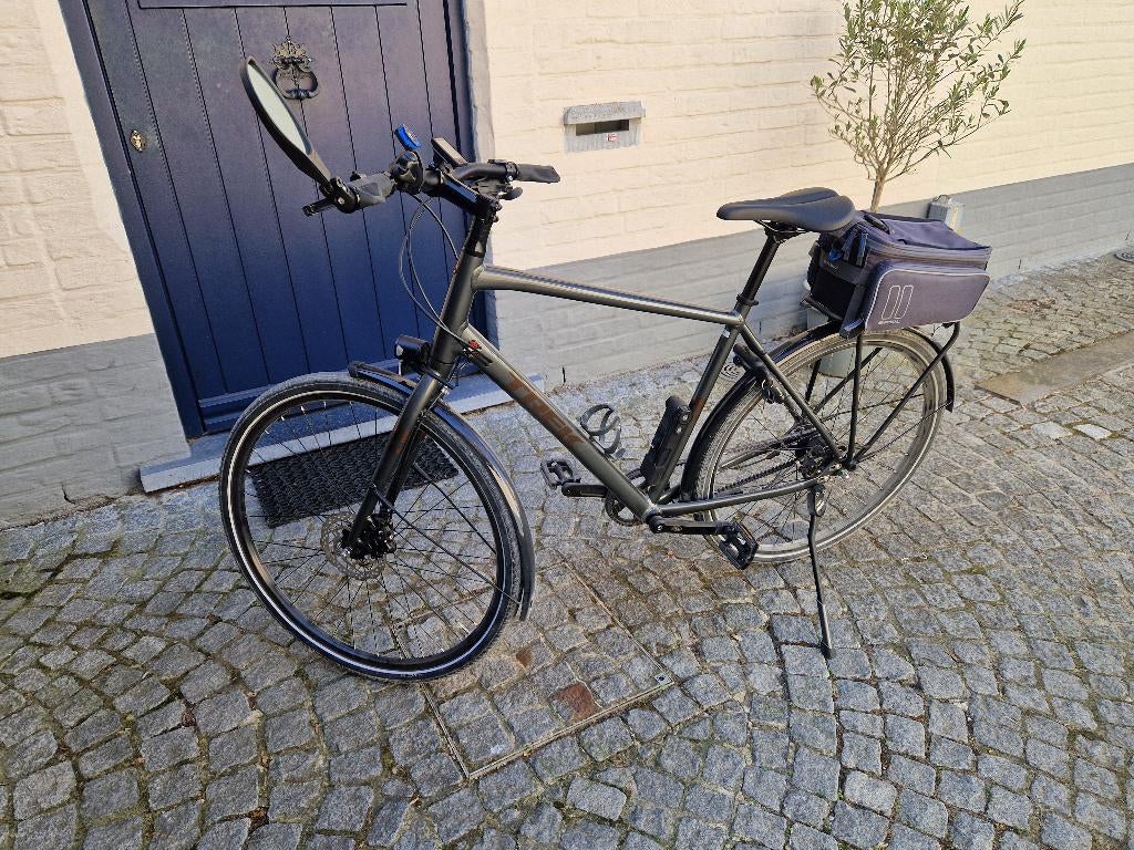 Trek District 4 Equipped, quasi nieuw, riemaandrijving, XL, Fietsen en Brommers, Versnellingen, 56 cm of meer, Zo goed als nieuw