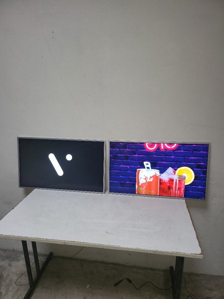 Videri V3 Digitaal scherm,Canvas,Monitor 33" (2 Stuks), Ophalen of Verzenden, Zo goed als nieuw