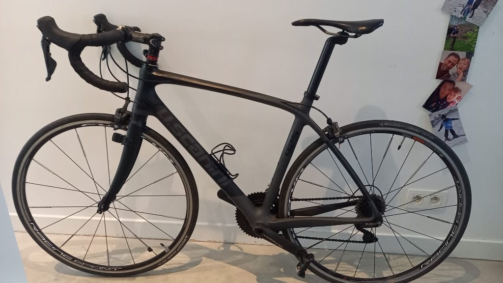 Carbonne koersfiets U.Scanini, Fietsen en Brommers, 26 inch, Velgrem, Zo goed als nieuw, Ophalen
