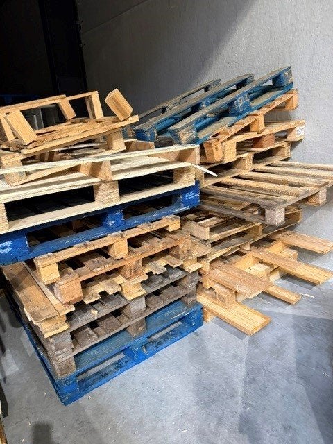 brandhout palletten, Ophalen