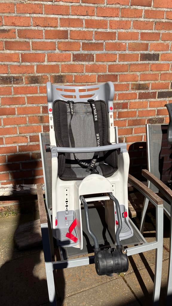 Kinder fietsstoel, Fietsen en Brommers, Ophalen, Gebruikt, Achterzitje, Voetsteuntjes