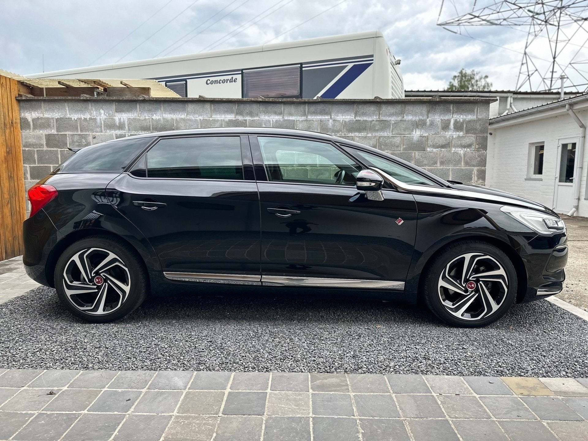 DS Automobiles DS 5 1.6 THP Performance line Pano Led Navi L, Autos, Achat, Euro 6, Entreprise, Alcantara