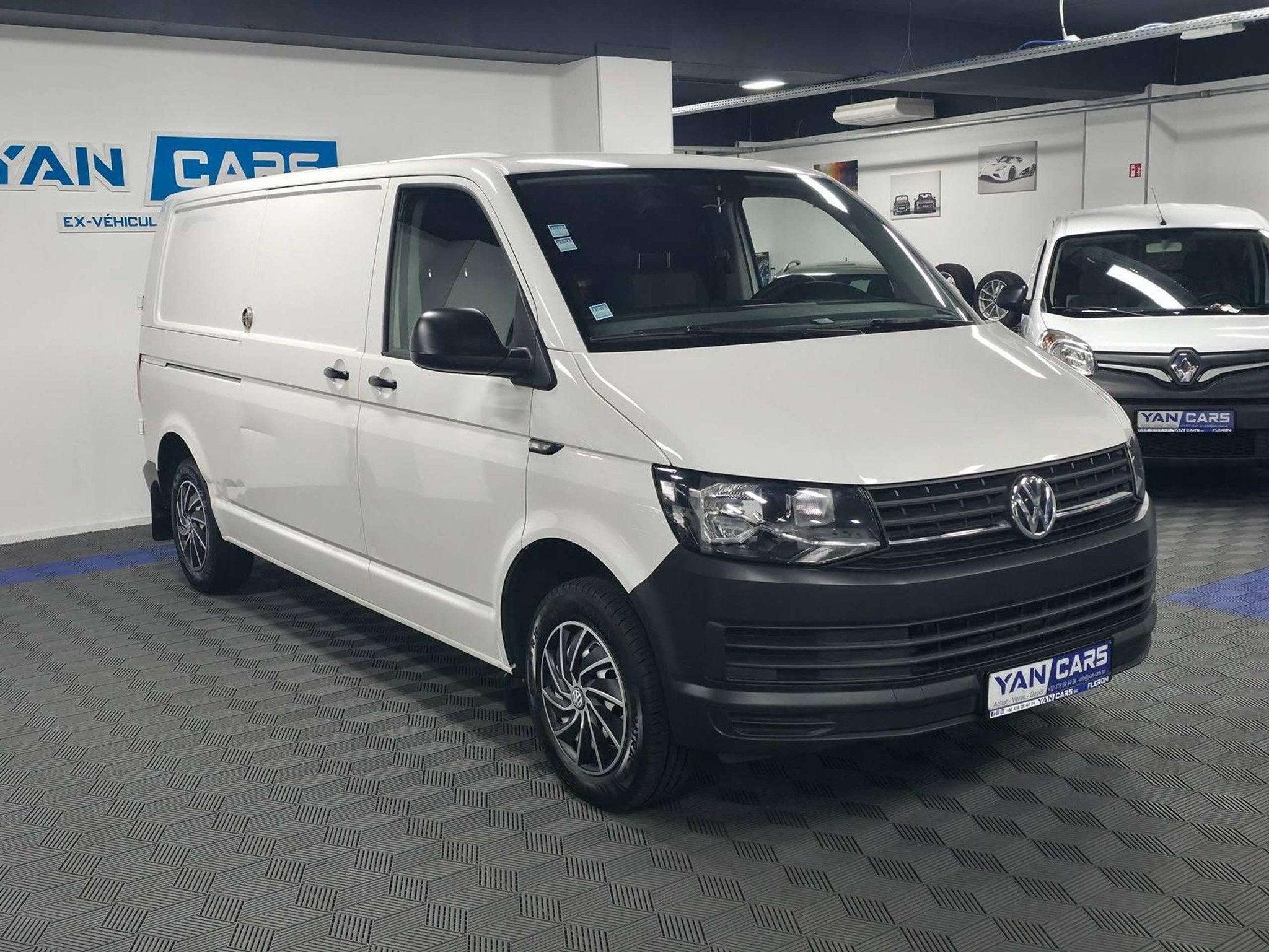 Volkswagen T6 TRANSPORTER L2 • 150CH • 7170€ TRAVAUX V, Achat, Entreprise, 3 places, 5 portes