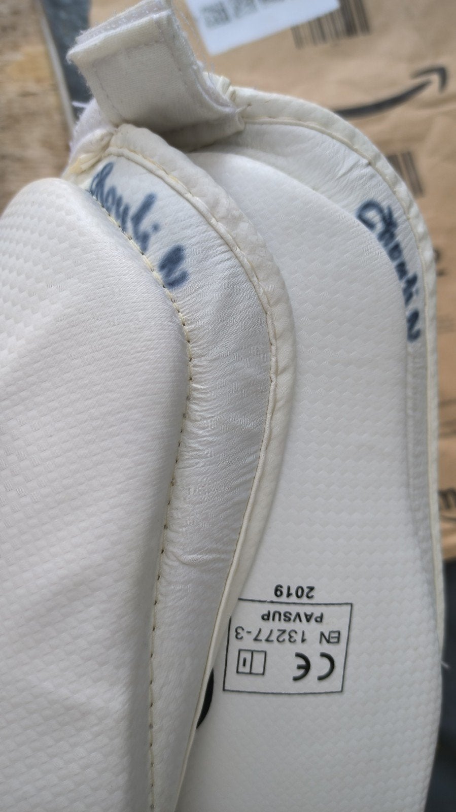 Protection jambes (taille L), Sports & Fitness, Taekwondo, Enlèvement, Protection pour arts martiaux, Utilisé