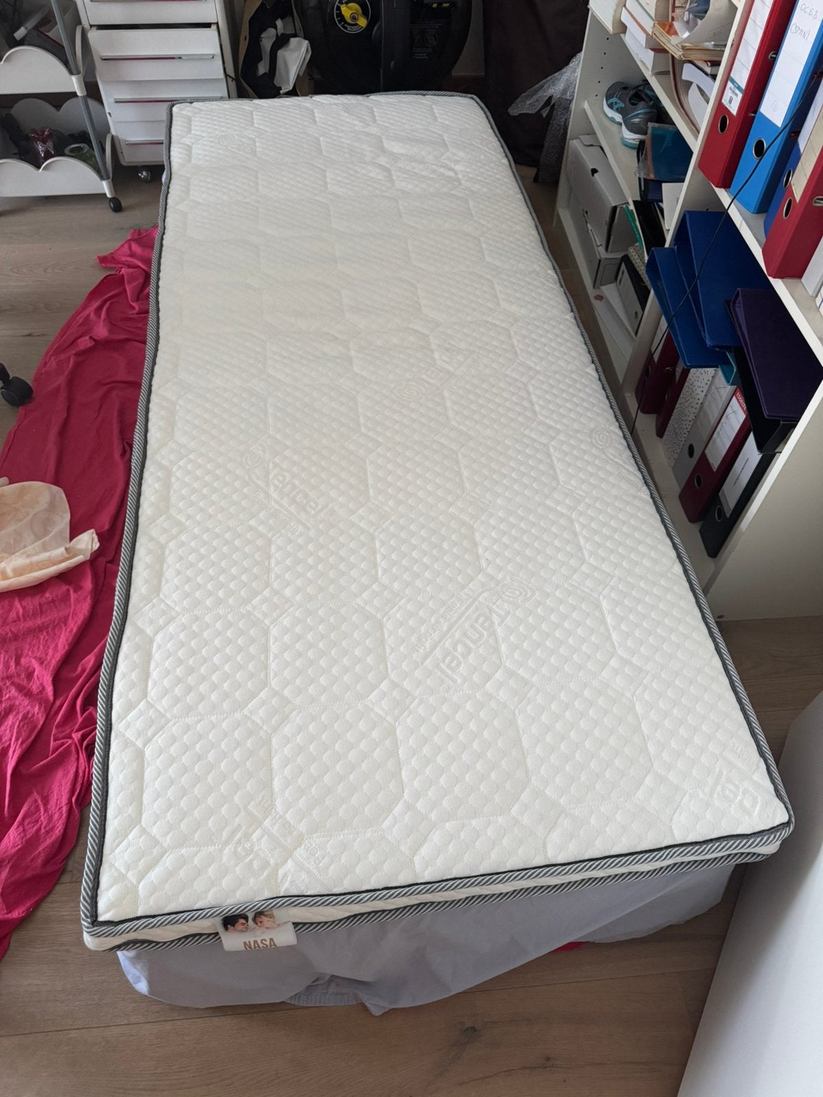 Sur-matelas (topper) 1 personne en mousse a memoire de forme, Maison & Meubles, Matelas, 200 cm, Une personne, Comme neuf