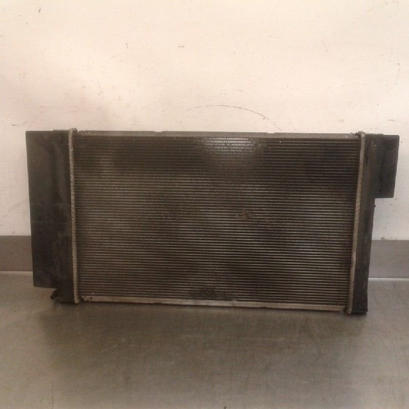 RADIATEUR EAU Toyota Corolla (E15) (11-2006/11-2013), Dhr. M. Roggen, Toyota, Stadsweg 37 37
9917 PV  WIRDUM GR., NL, Utilisé