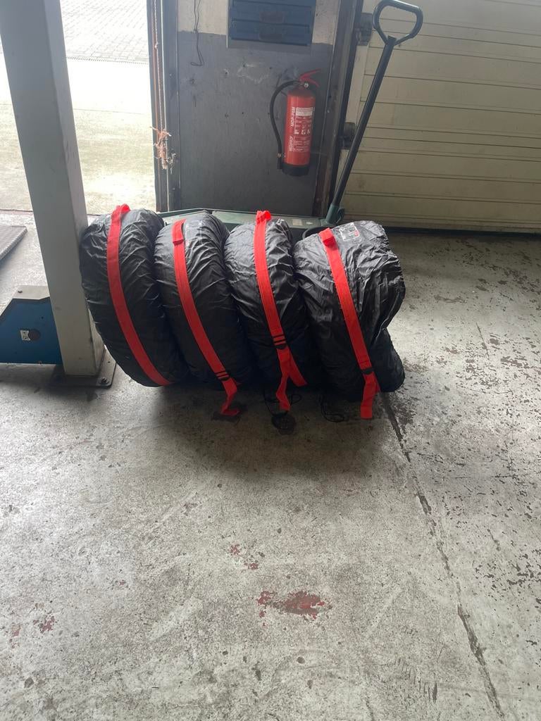 Mercedes velgen met Continental banden, Auto-onderdelen, Banden en Velgen, Ophalen, Gebruikt, 16 inch, Banden en Velgen