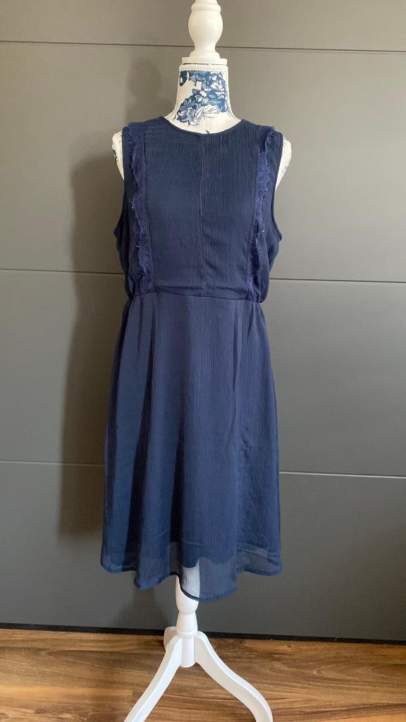 jurk vero moda large, Vêtements | Femmes, Robes, Enlèvement ou Envoi