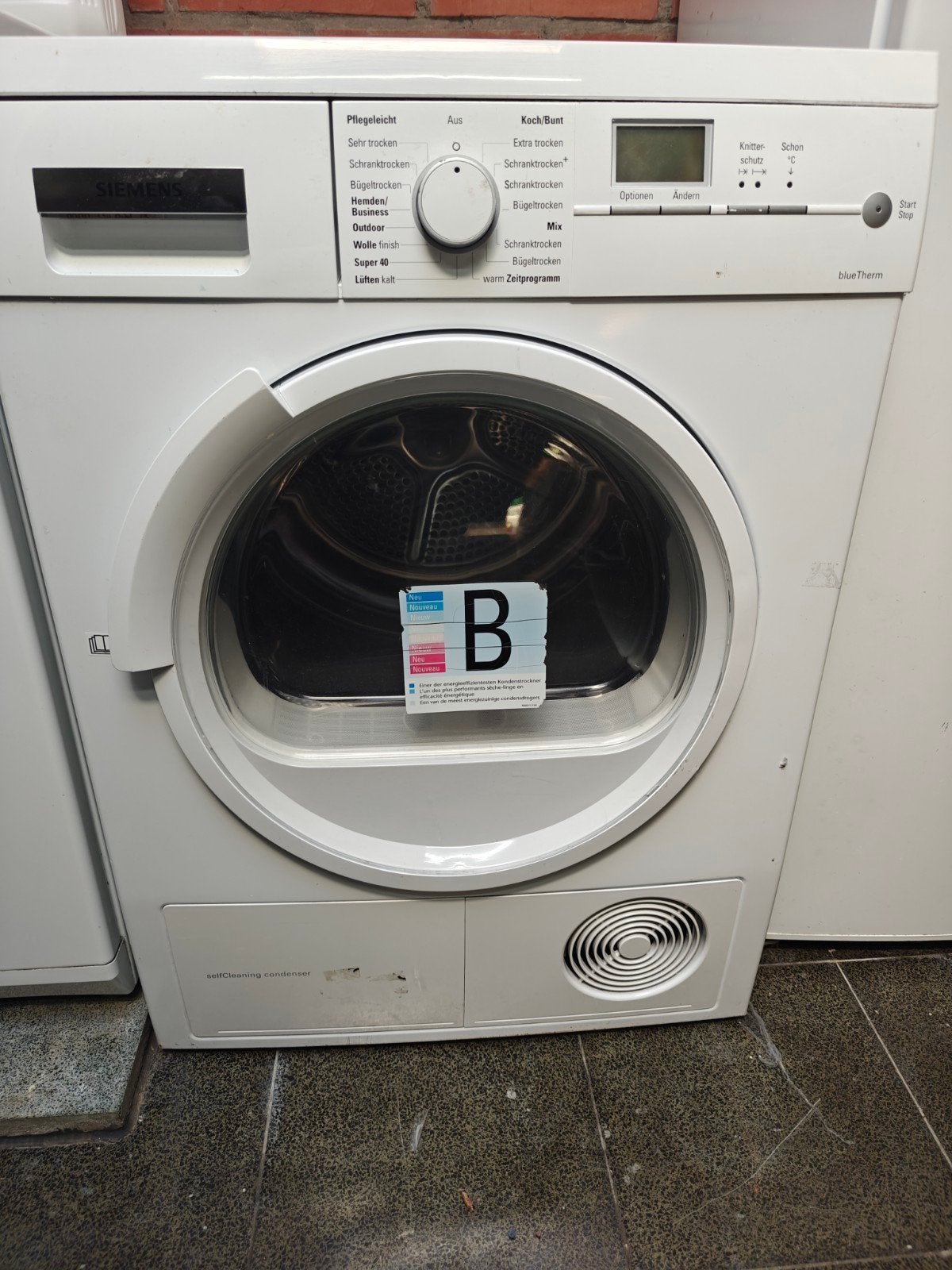 seche linge à pompe à chaleur à condensat Siemens, Electroménager, 6 à 8 kg, 85 à 90 cm, Programme laine, Chargeur frontal