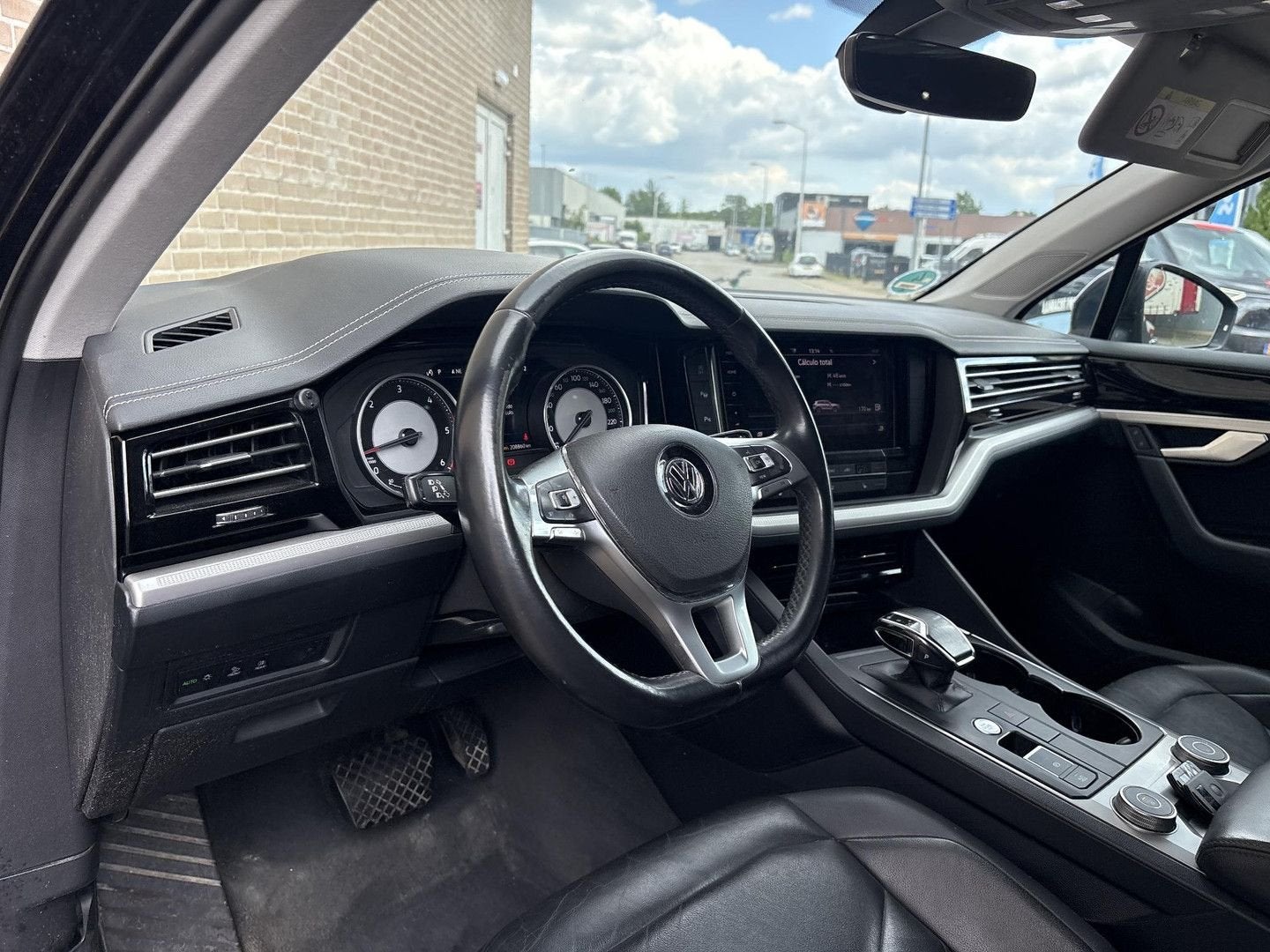 Volkswagen Touareg 3.0 TDI R-Line | Leder | Climate | Cruise, Autos, Volkswagen, Entreprise, Diesel, Automatique, Touareg