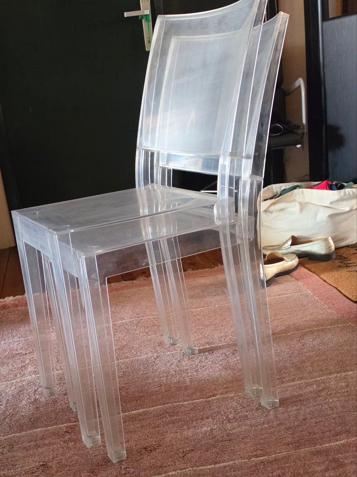 2 doorzichtige stoelen 'La Marie' van Starck voor Kartell, Ophalen